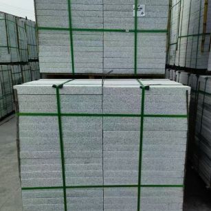 毕节 芝麻白火烧，园林广场市政工程地铺石，1.8~5.0厚均有现货