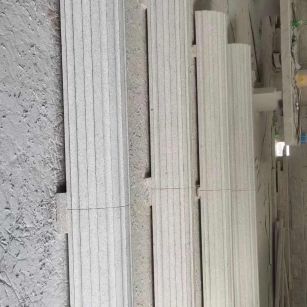 毕节 花岗岩厂家带你看白麻花岗岩门楼大柱柱皮