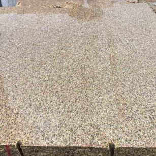 毕节 黄金麻花岗岩石材方料