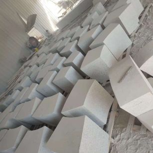 毕节 白麻花岗岩异形坐凳