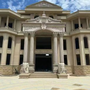 毕节 黄金麻别墅外墙干挂，大柱，大象，蘑菇石，雕花板