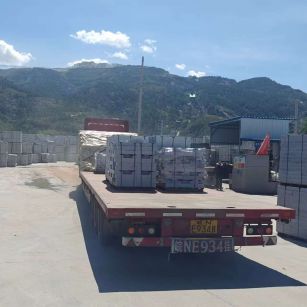 毕节 芝麻白仿形路沿石，直形路沿石