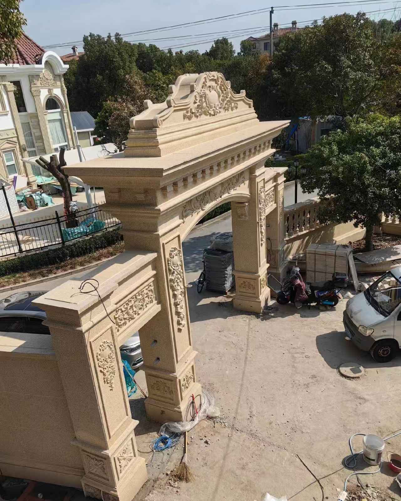 毕节 黄金麻荔枝面花岗岩别墅门楼