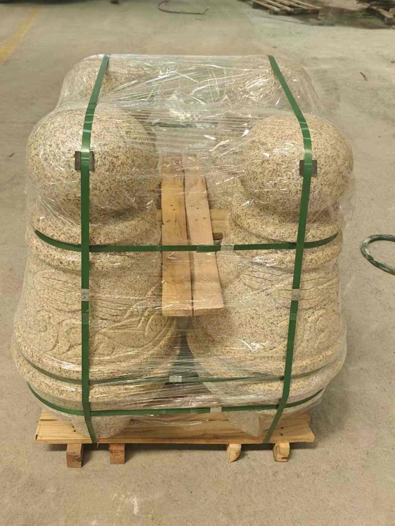 毕节 黄金麻异形定制雕花——棒棒糖挡车柱