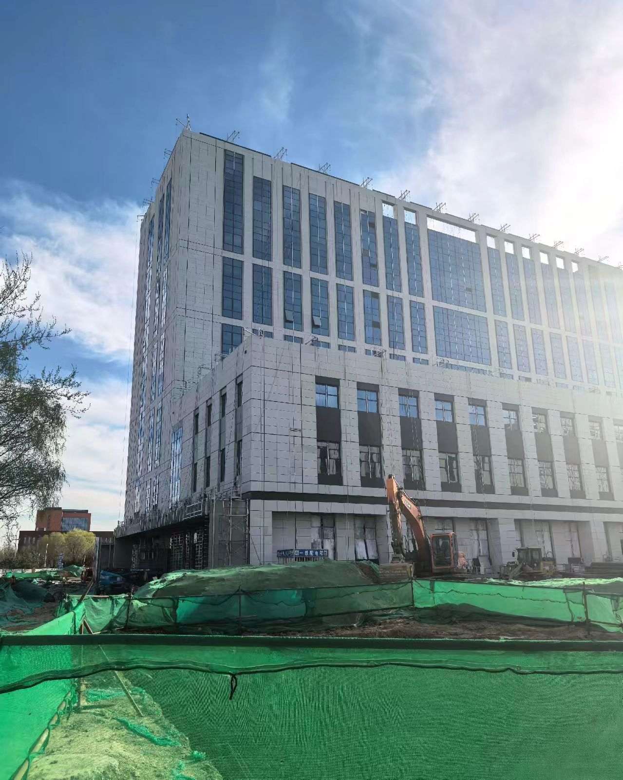 毕节 白麻花岗岩石材外墙干挂