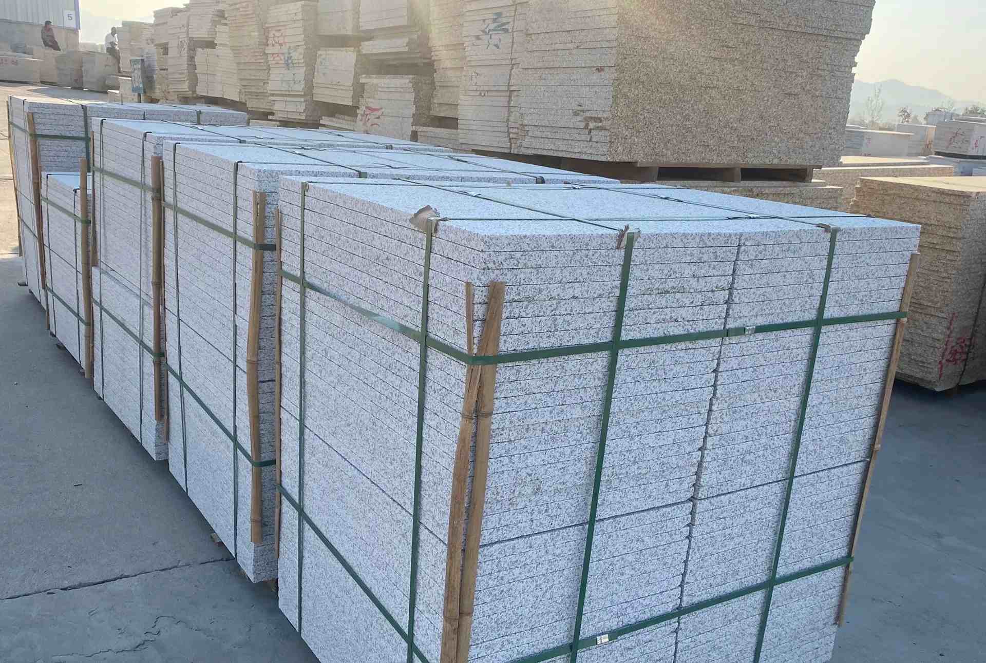 毕节 白麻花岗岩荔枝面地铺石