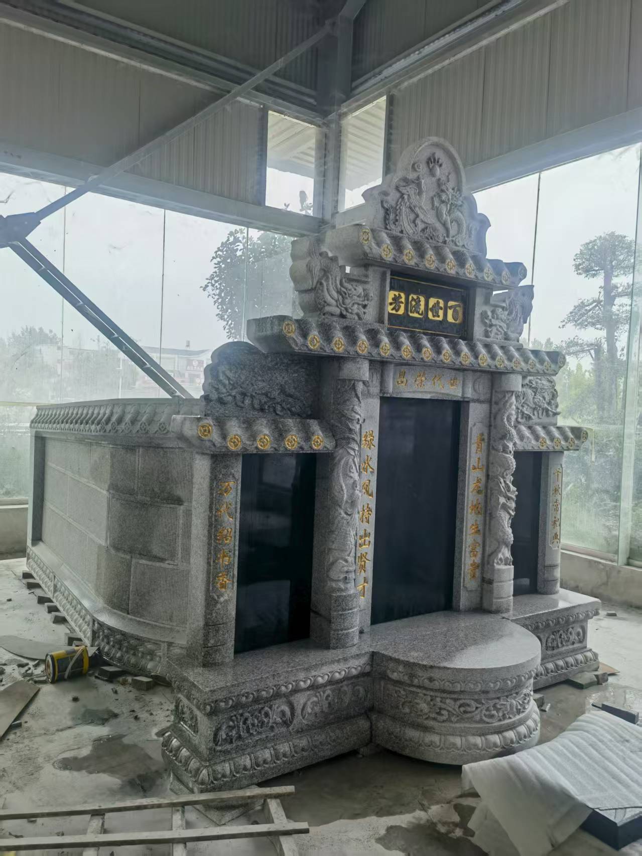 毕节 芝麻白墓碑效果展示图