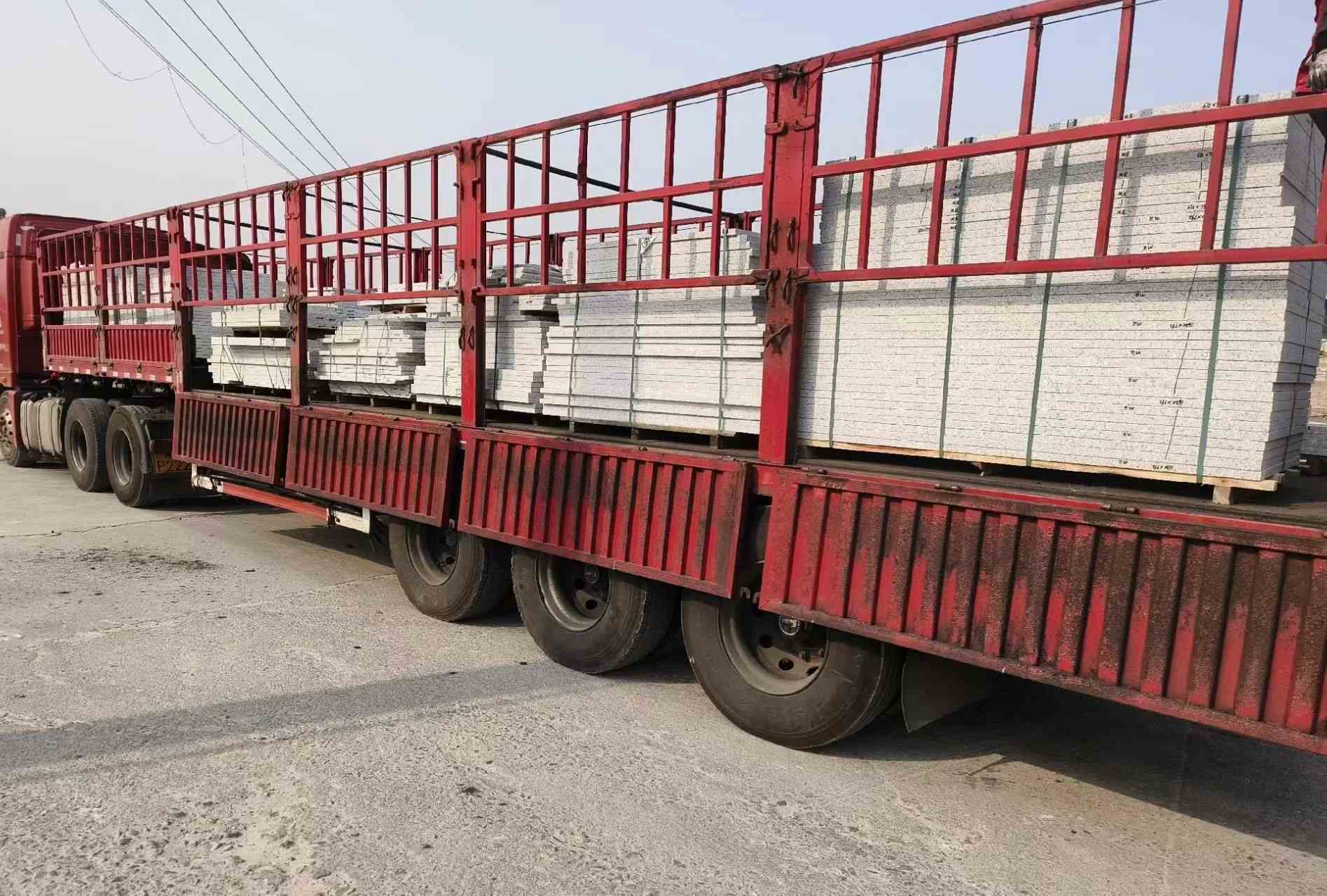 毕节 白麻荔枝面外墙干挂，工厂装车日常