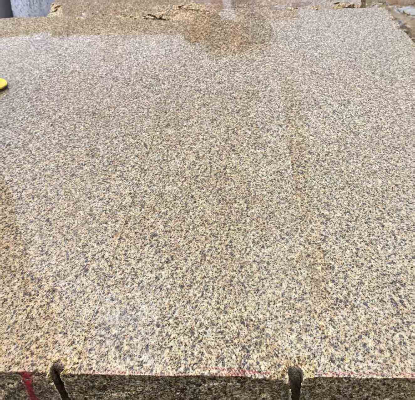 毕节 黄金麻花岗岩石材方料