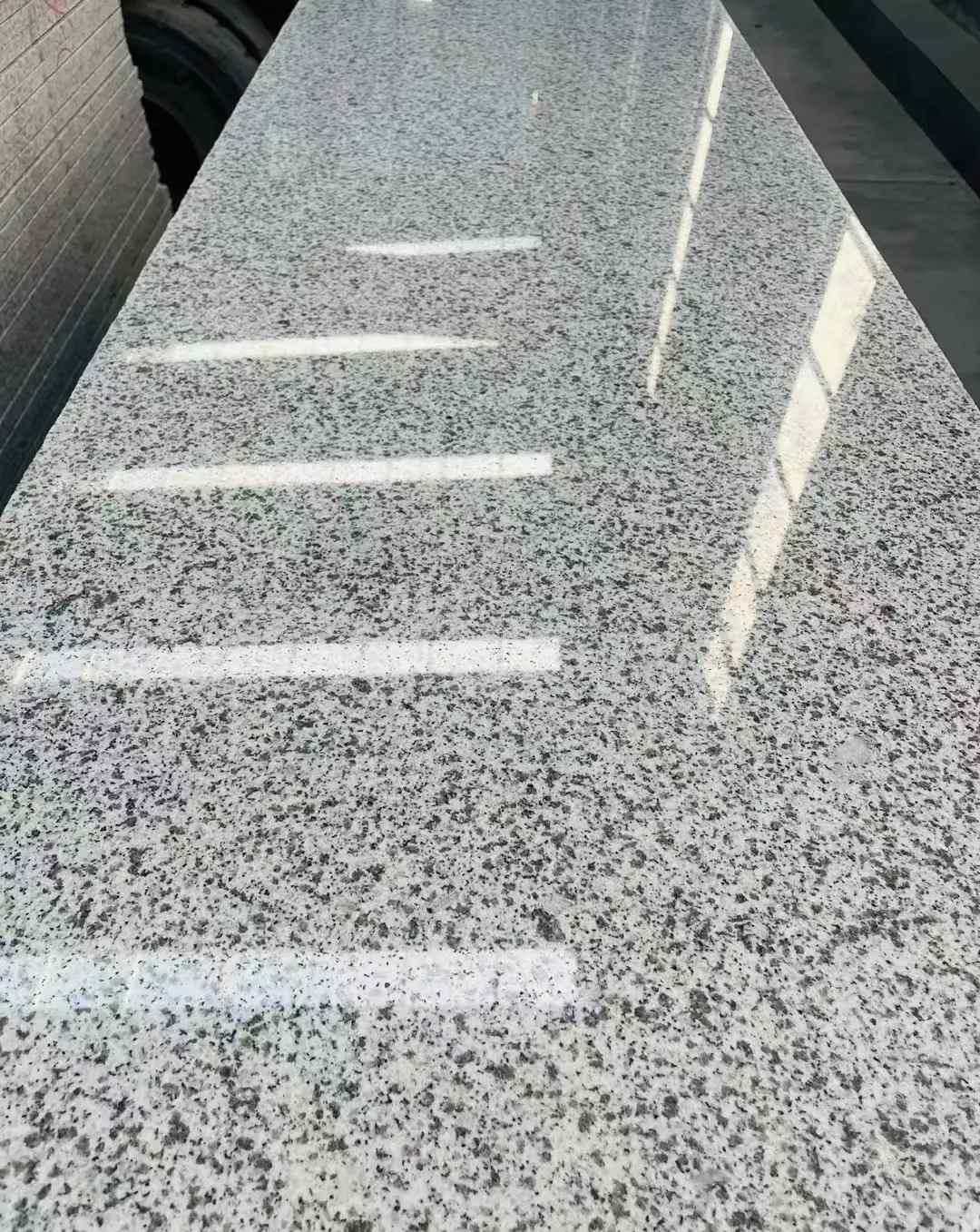 毕节 白麻花岗岩光面毛板